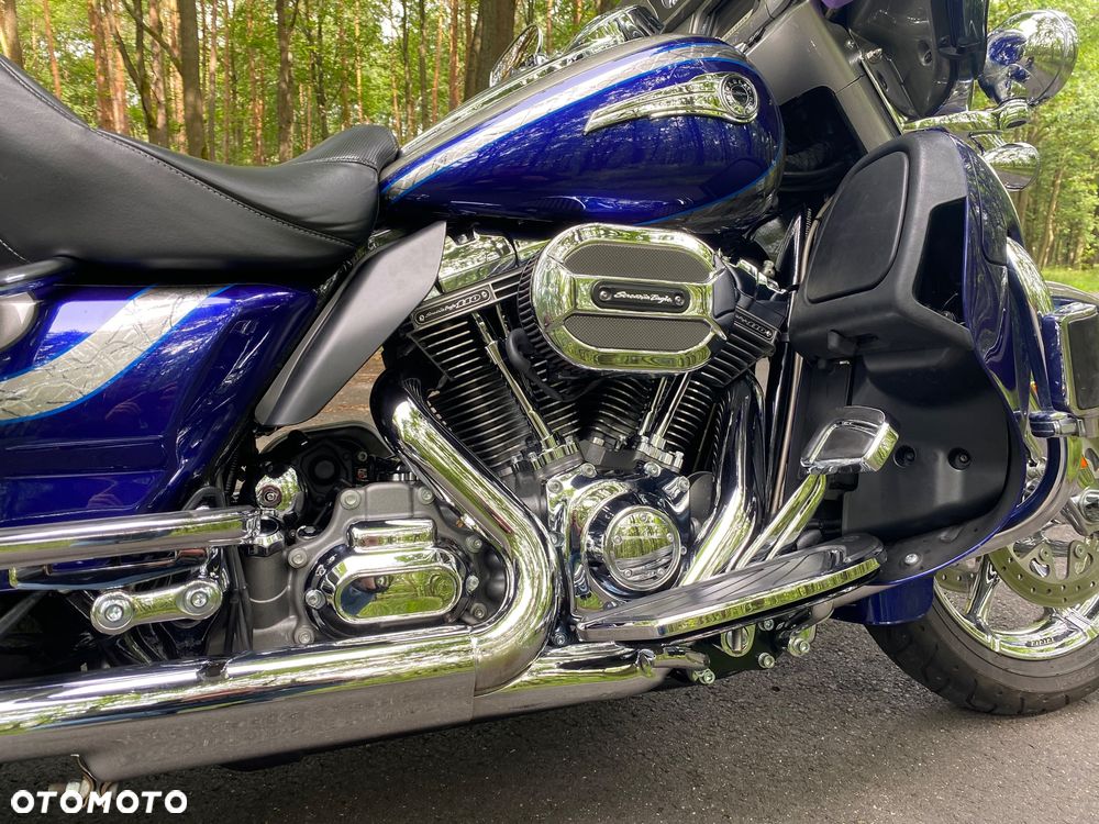 Harley-Davidson Touring Ultra Limited - 14