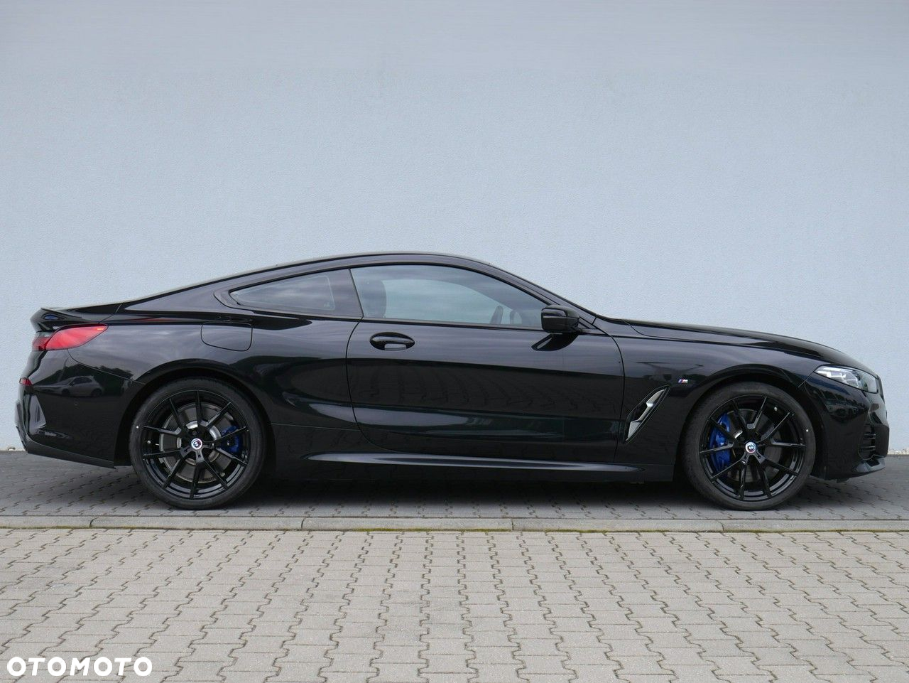 BMW Seria 8 - 24