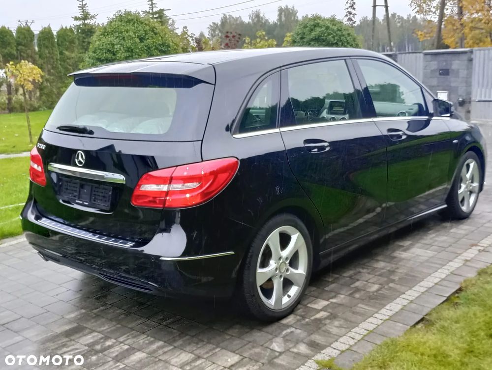 Mercedes-Benz Klasa B 200 (BlueEFFICIENCY) - 12