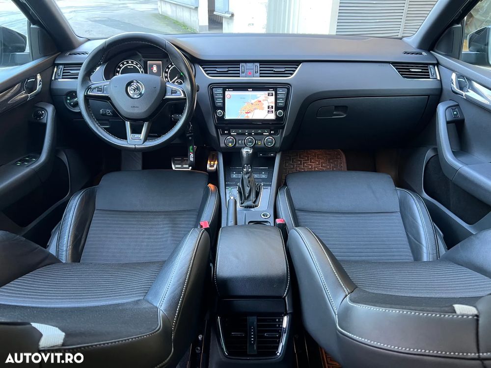Skoda Octavia 2.0 TDI DSG RS - 20