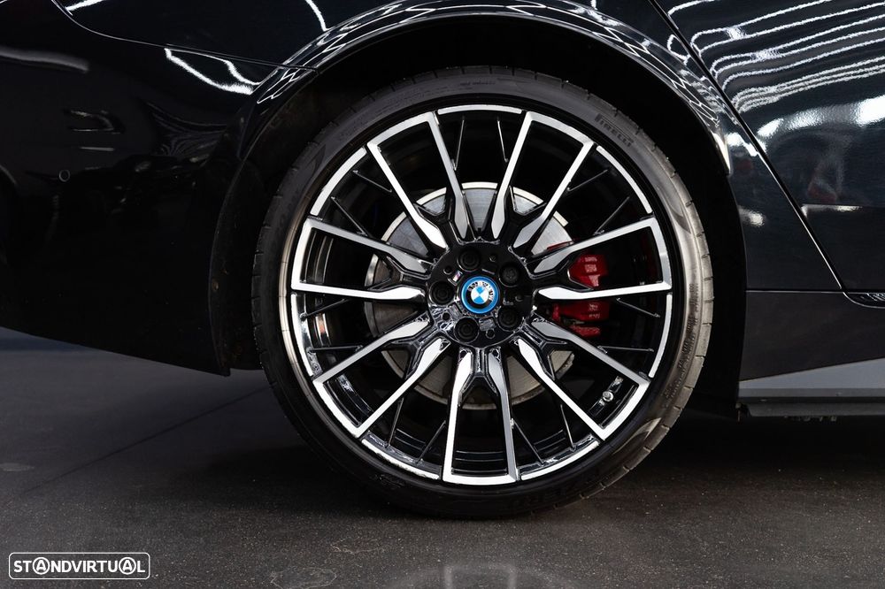 BMW i4 M50 Gran Coupe - 13