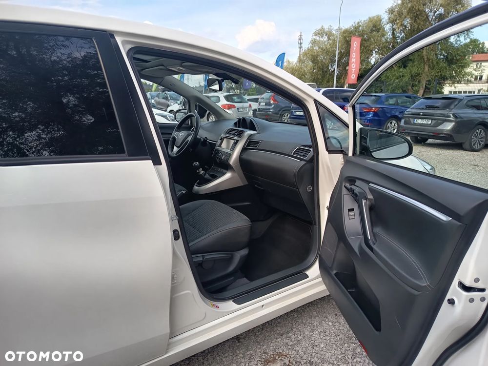 Toyota Verso 1.8 5-Sitzer Executive - 34