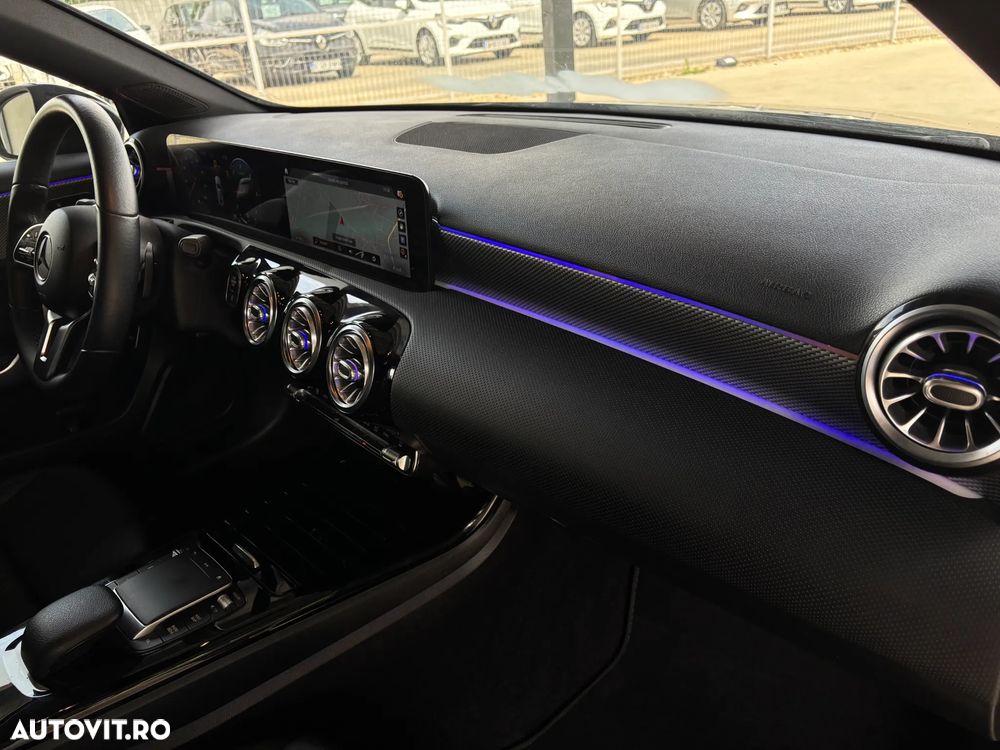 Mercedes-Benz A 180 d 7G-DCT - 29