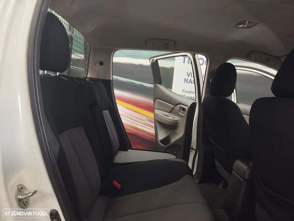 Mitsubishi L200 2.4 DI-D CD Space Cab Invite 2WD — fotografia 9