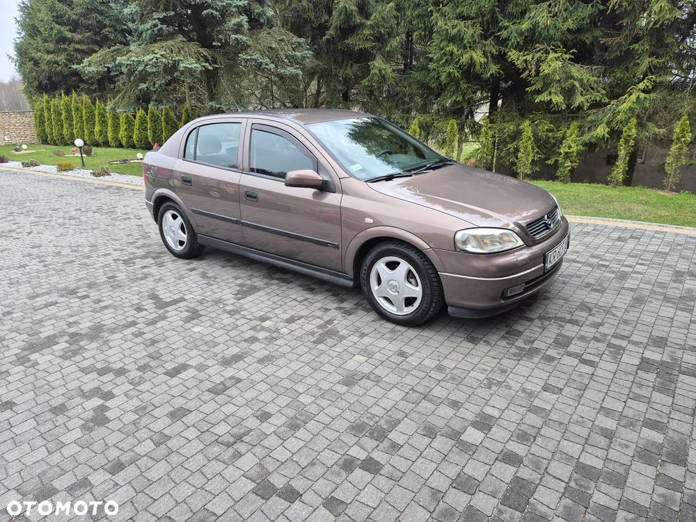 Opel Astra - 1