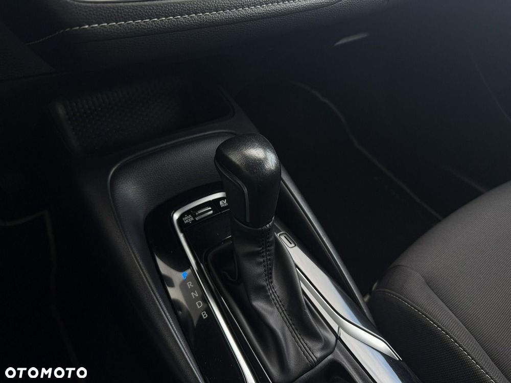 Toyota Corolla 1.8 Hybrid Comfort - 29