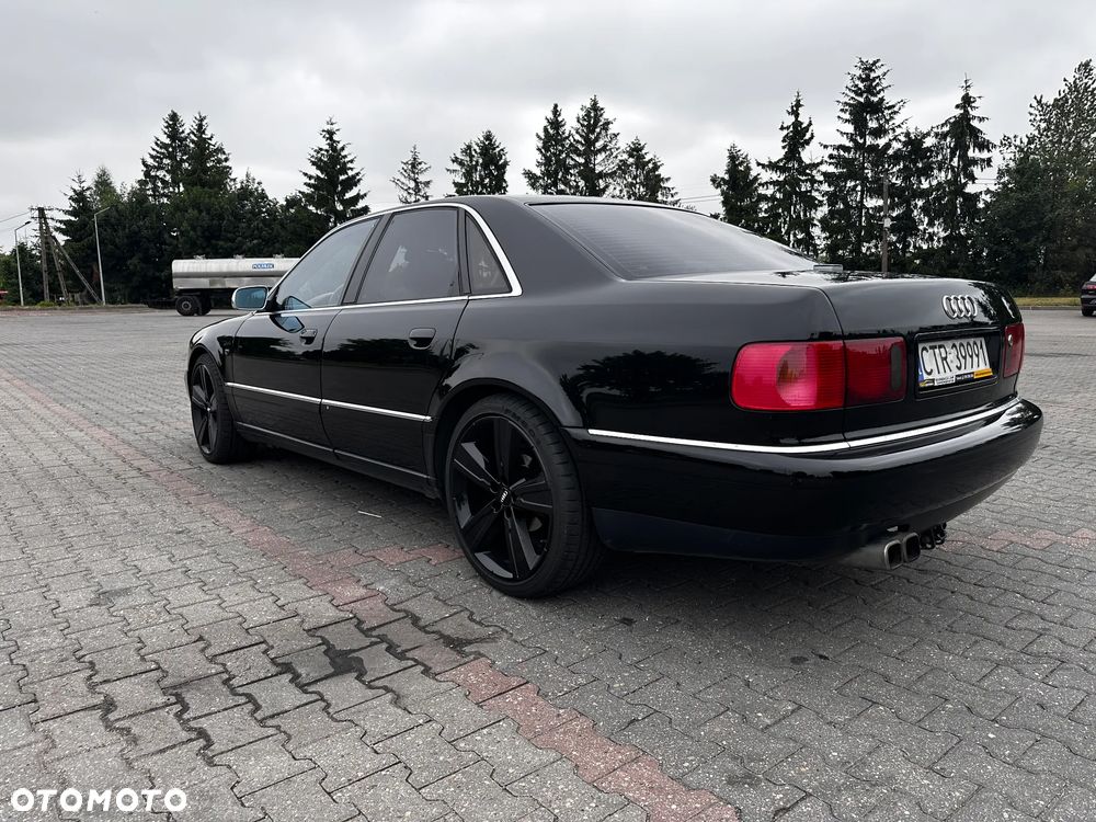 Audi A8 - 4