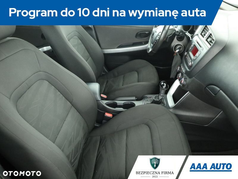 Kia Ceed - 8
