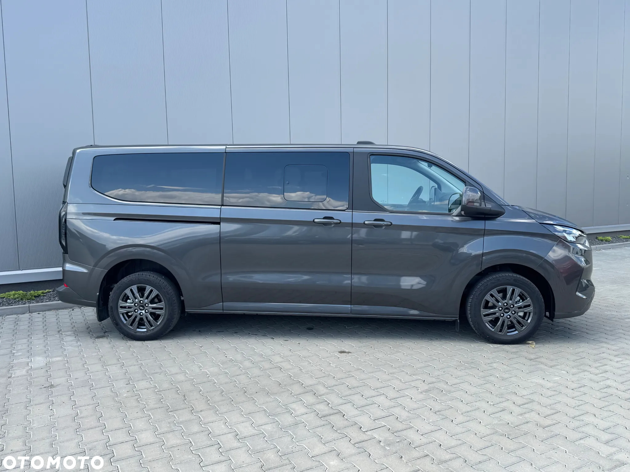 Ford Tourneo Custom 2.0 EcoBlue L2 Titanium SelectShift - 8