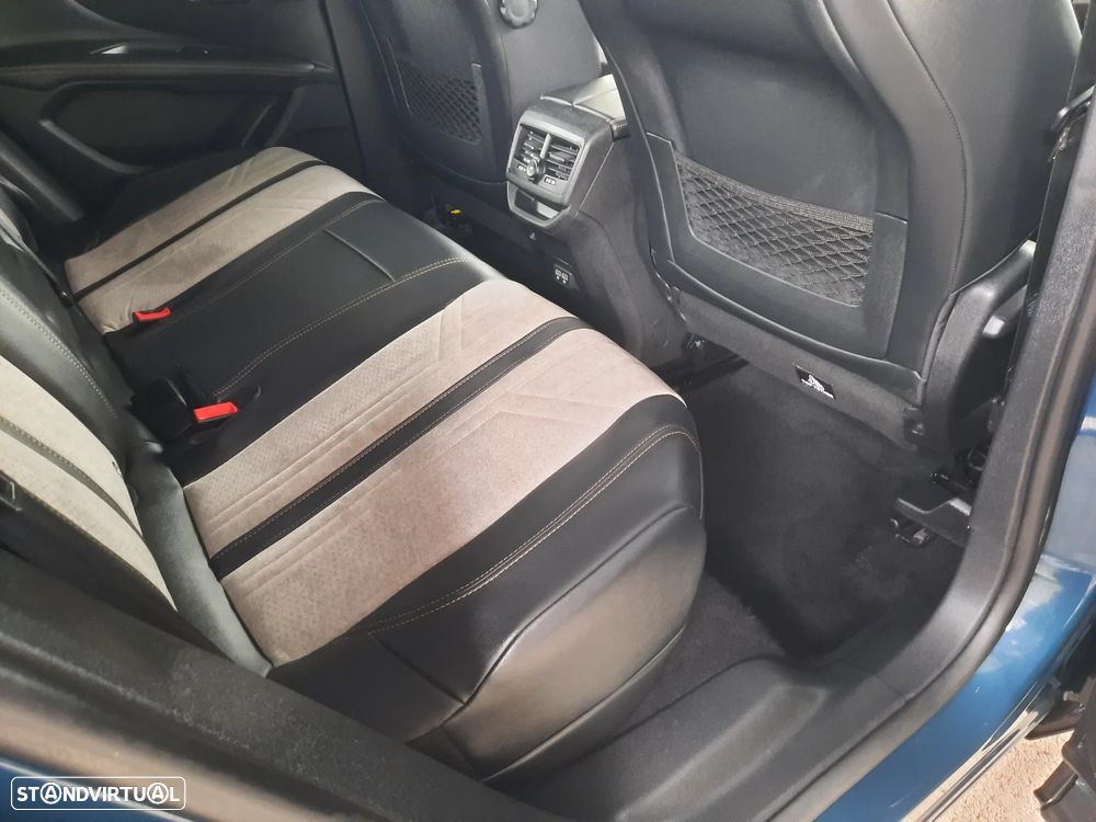 Peugeot 3008 1.6 Hybrid GT Pack e-EAT8 - 34