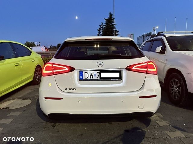 Mercedes-Benz Klasa A 180 Style 7G-DCT - 19