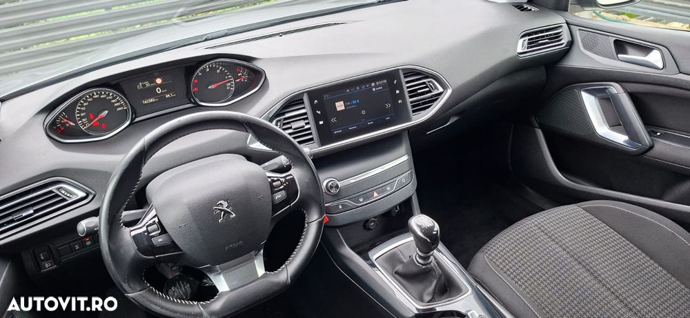 Peugeot 308 BlueHDi 130 Stop & Start Allure Business-Paket - 6