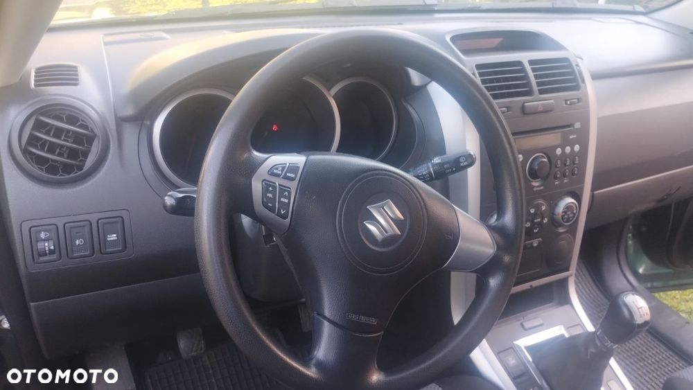 Suzuki Vitara - 6