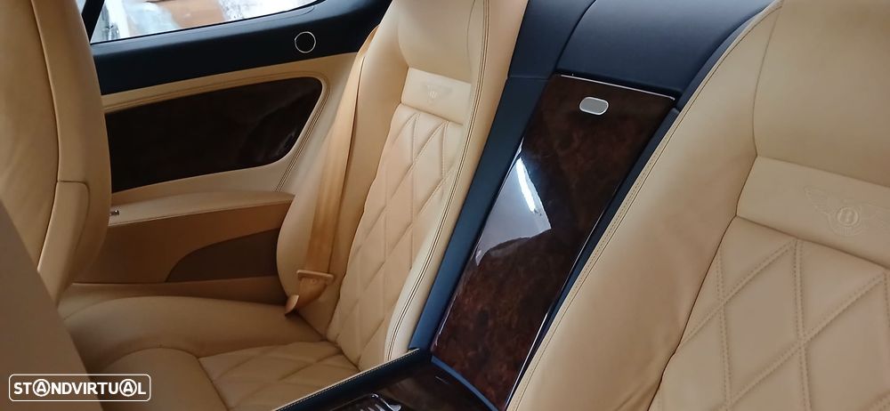 Bentley Continental GT Speed - 12