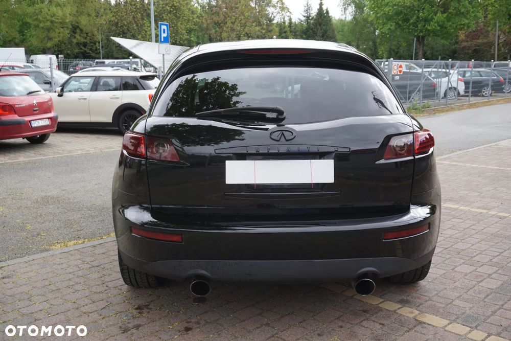 Infiniti FX - 4