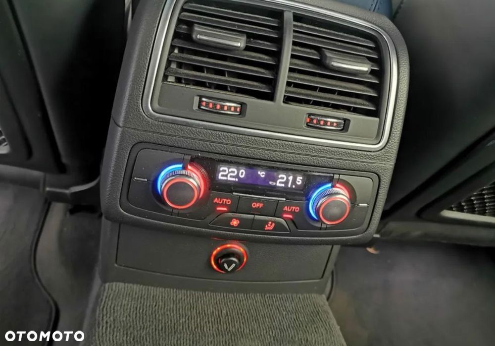 Audi A6 Avant 2.0 TDI quattro S tronic - 8