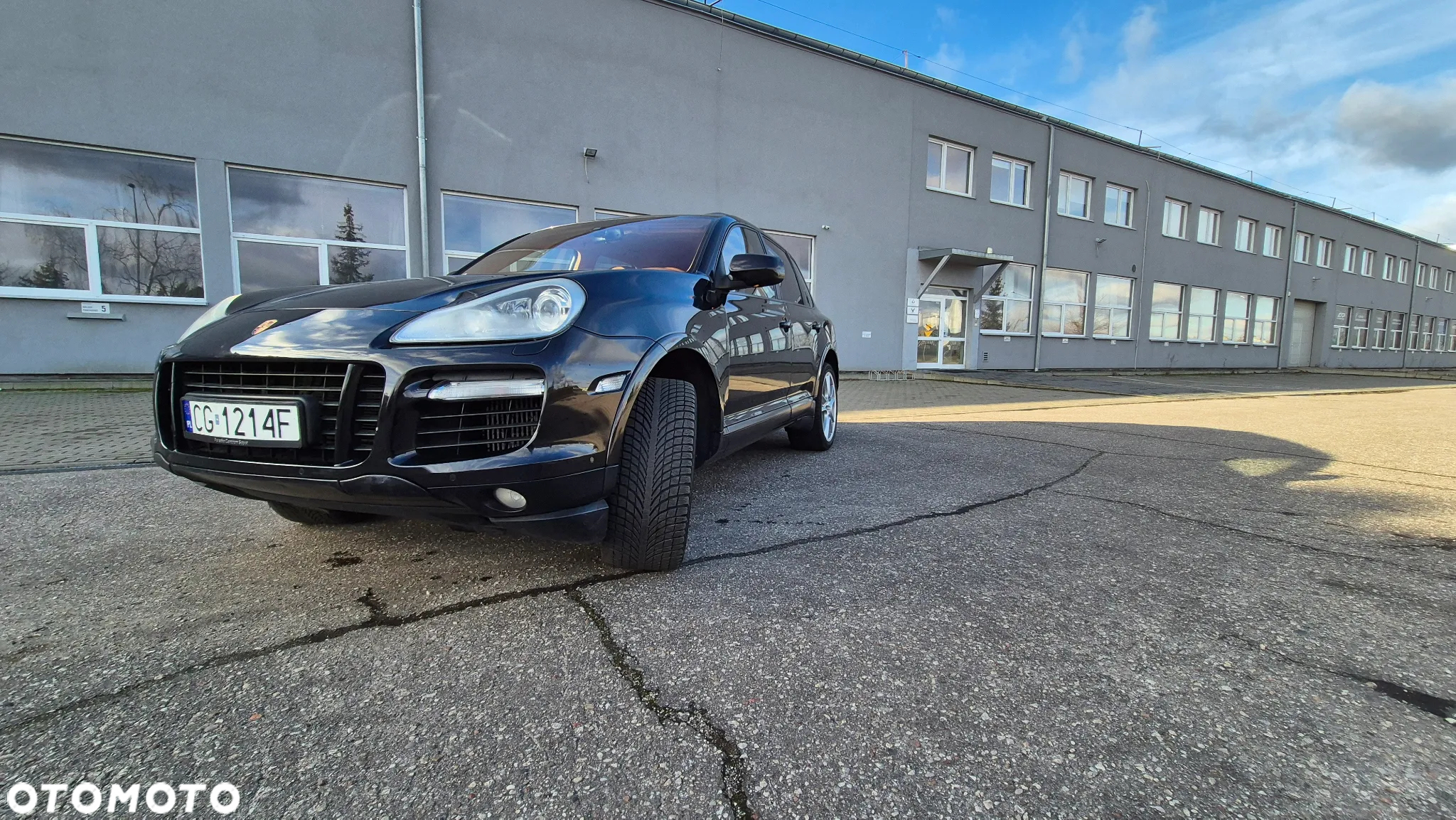 Porsche Cayenne Turbo - 2