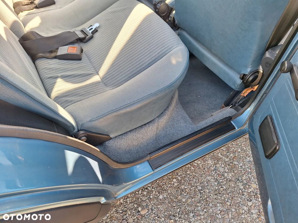 Volkswagen Golf - 27