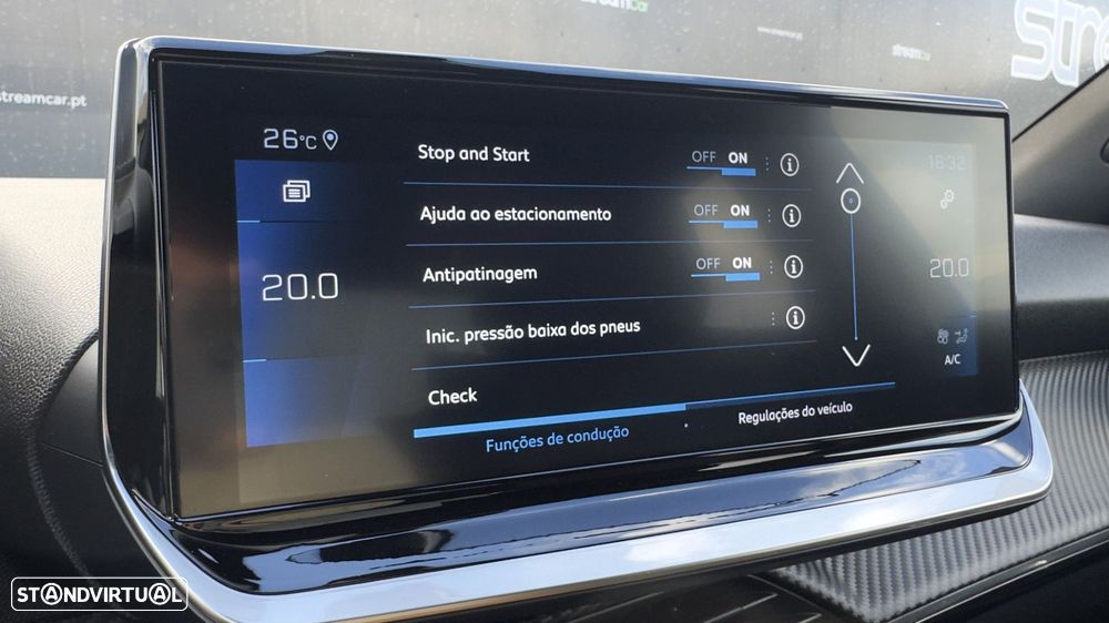 Peugeot 2008 1.2 PureTech Allure Pack EAT8 - 19