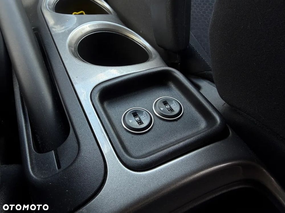 Nissan Juke 1.6 DIG-T ALL-MODE 4x4i CVT Ministry of Sound - 24