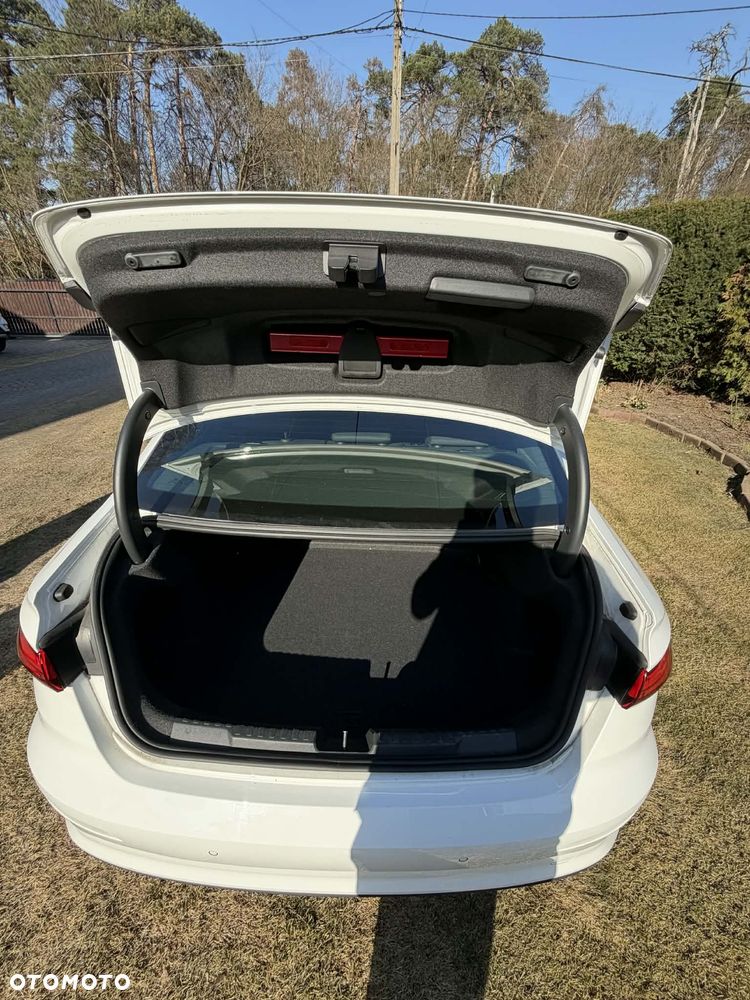 Audi A3 Limousine 35 TFSI S tronic - 13