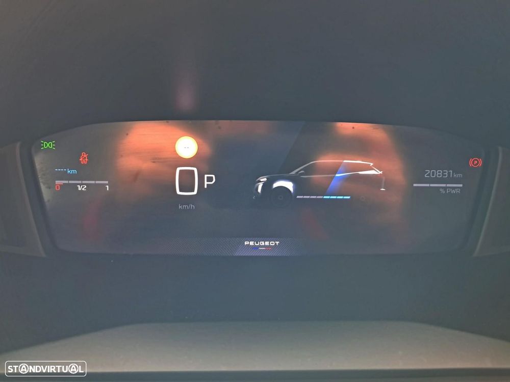 Peugeot 2008 1.2 Hybrid Allure e-DCS6 - 18