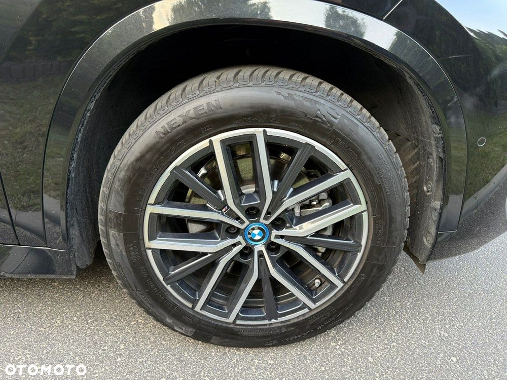 BMW iX1 xDrive30 66.5kWh M Sport - 7