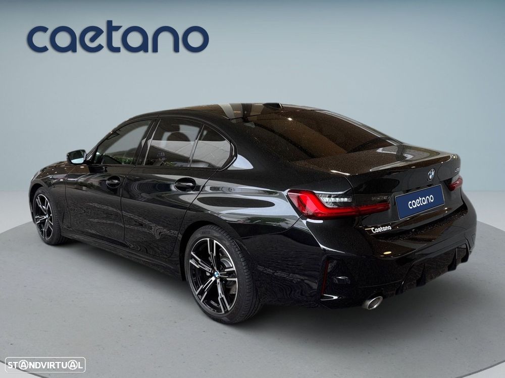 BMW 318 d Pack Desportivo M Auto - 4