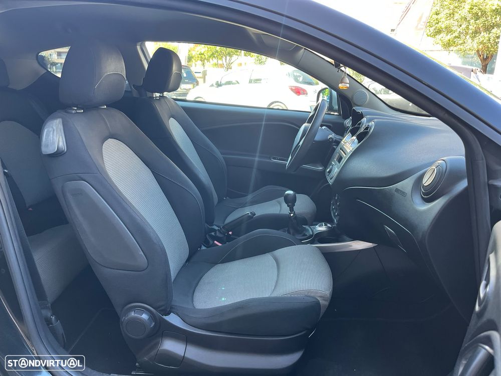 Alfa Romeo MiTo 1.3 JTD Distinctive - 15