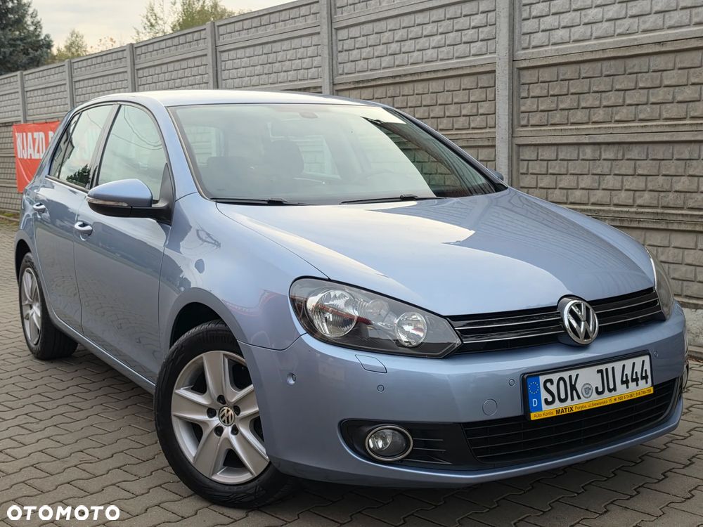 Volkswagen Golf - 1