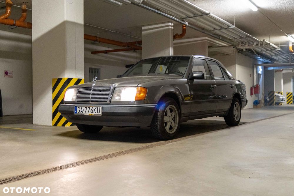 Mercedes-Benz W124 (1984-1993) - 2