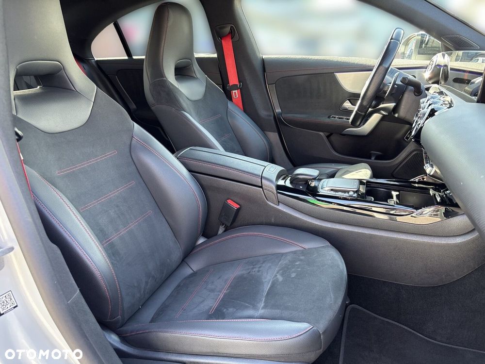 Mercedes-Benz CLA AMG 45 S 4-Matic+ 8G-DCT - 19