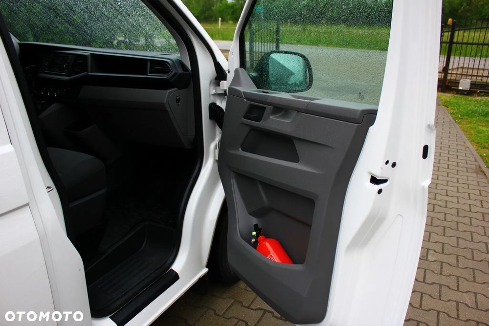 Volkswagen TRANSPORTER T6 LIFT 2.0 TDI 110KM BLASZAK KAMERA COFANIA FV23% - 26