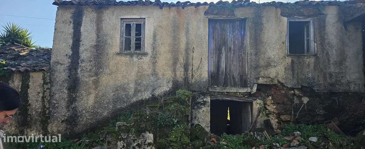 Casa em ruína para reconstrução- Oportunidade única! - Grande imagem: 4/14
