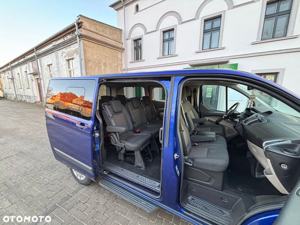 Ford Tourneo Custom - 5