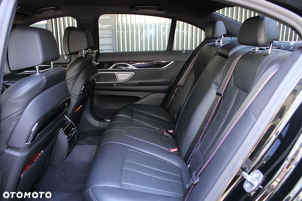 BMW Seria 7 730d xDrive mHEV sport - 10
