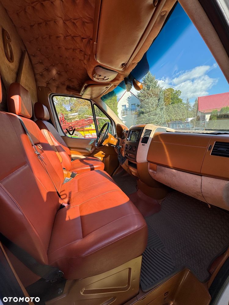 Mercedes-Benz Sprinter - 7