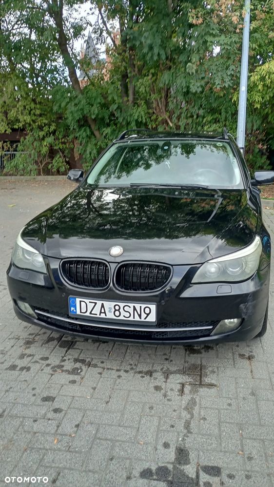 BMW Seria 5 523i - 1
