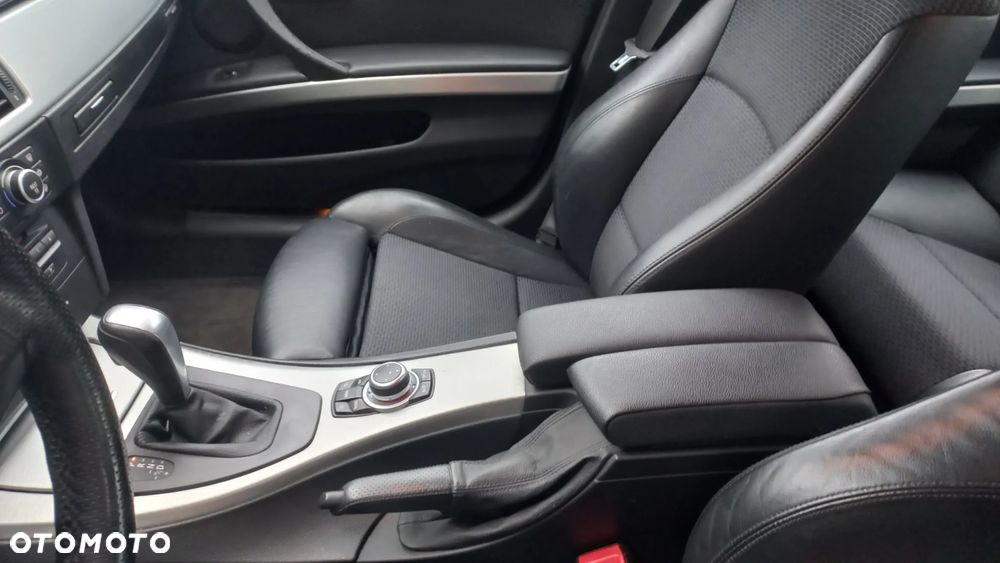 BMW Seria 3 335d DPF Edition Exclusive - 11