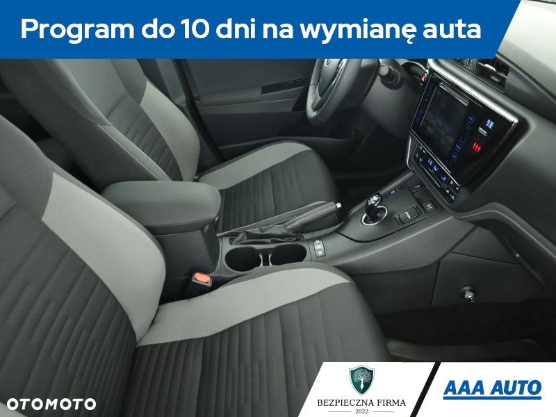 Toyota Auris - 8