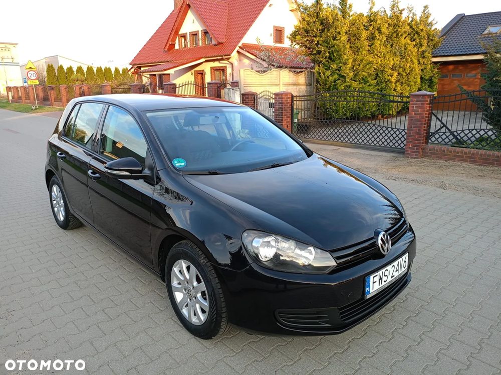 Volkswagen Golf - 1