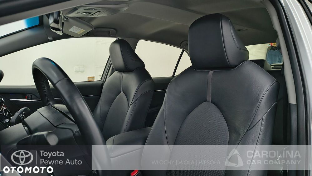 Toyota Camry 2.5 Hybrid Comfort CVT - 10