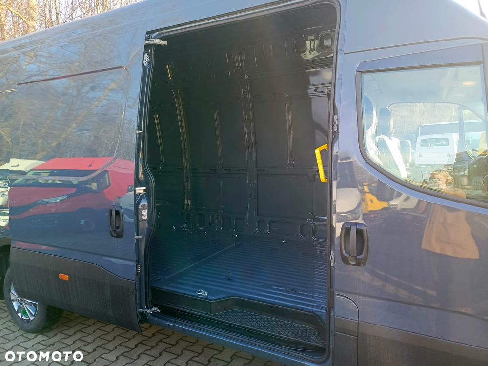 Iveco Daily / Pewny partner w biznesie ! - 12