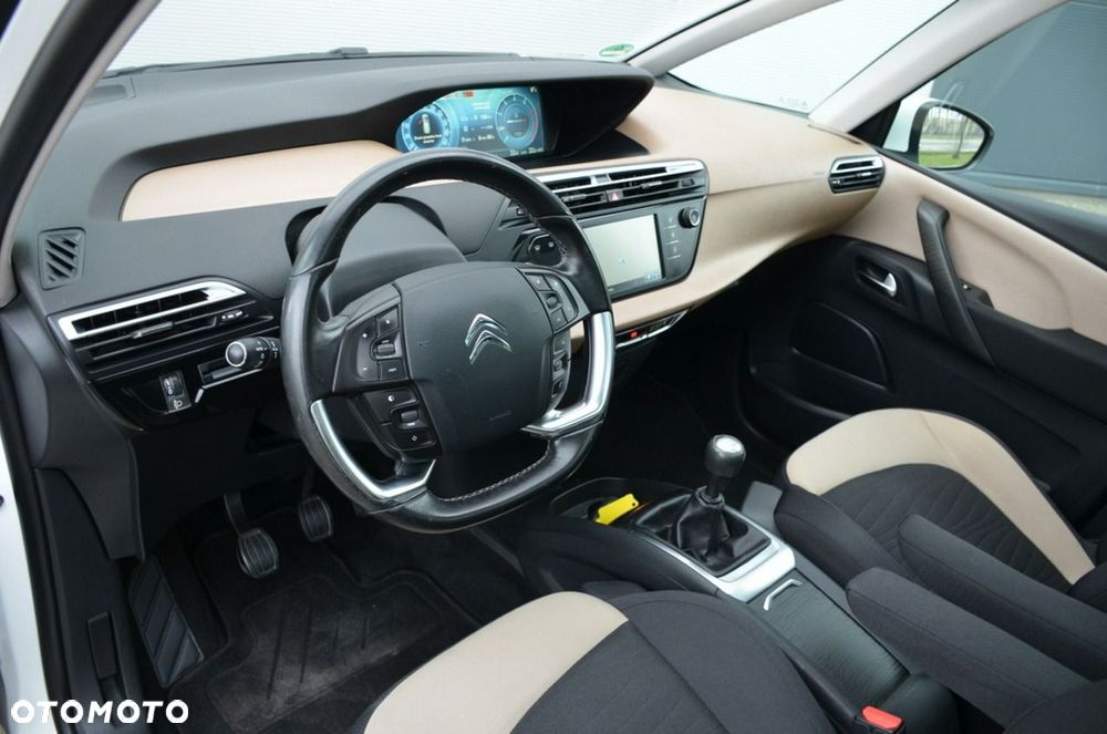 Citroën C4 Grand Picasso - 23