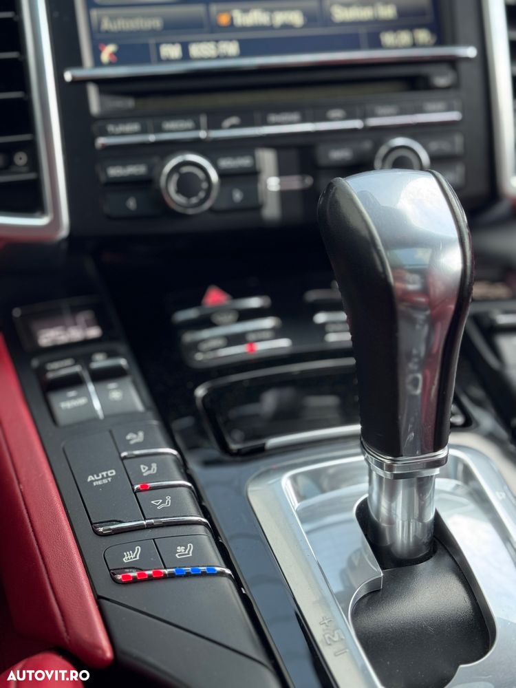 Porsche Cayenne - 10