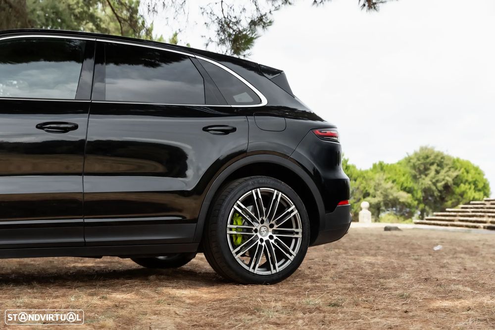 Porsche Cayenne E-Hybrid - 5