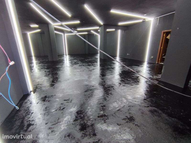 Loja/armazém/habitação - Grande imagem: 4/12