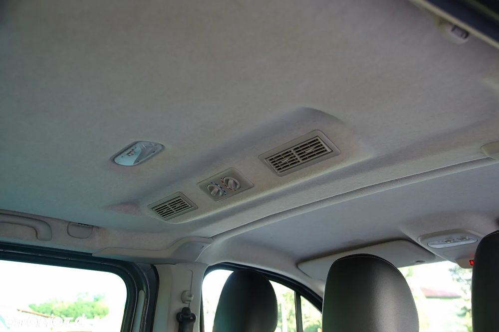Renault Trafic Grand SpaceClass 2.0 dCi - 7