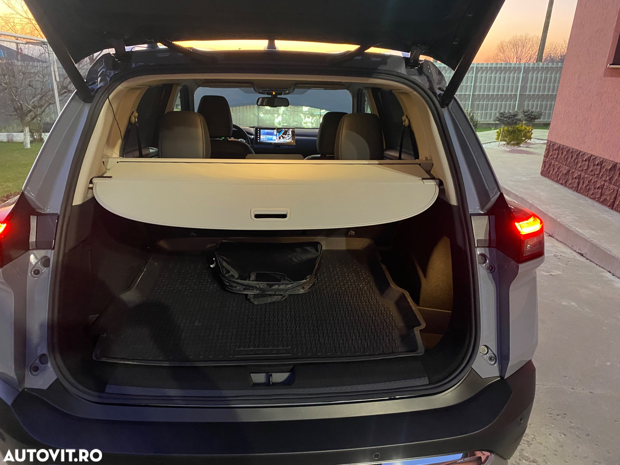 Nissan X-Trail e4ORCE Tekna Plus - 12
