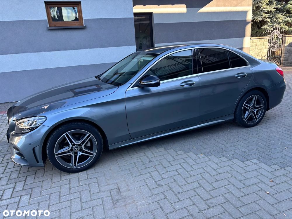 Mercedes-Benz C-Class 2020 photo 3